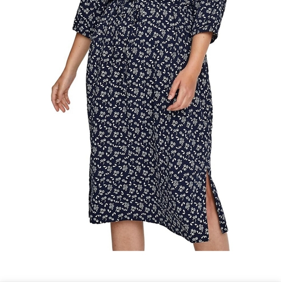 VERO MODAPlus Marik Three-Quarter-Sleeve Shirt Dress - Picture 2 of 2